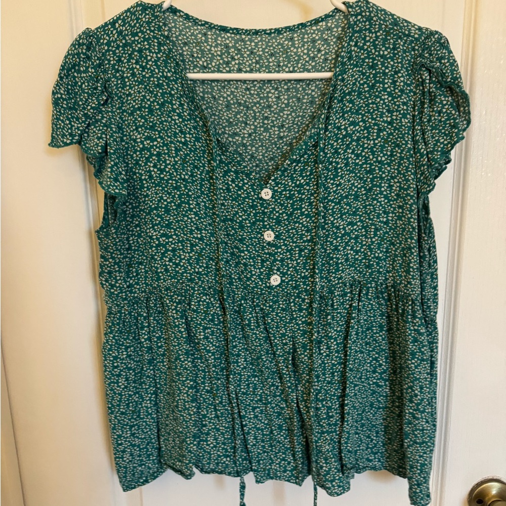 SHEIN Green Flutter Sleeve Ruffled Blouse